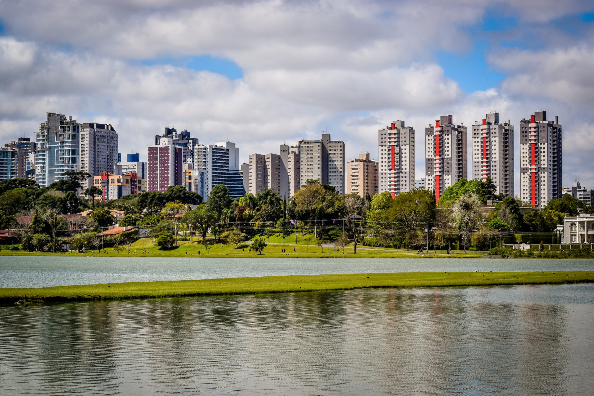 Bairro Campo Comprido, Curitiba